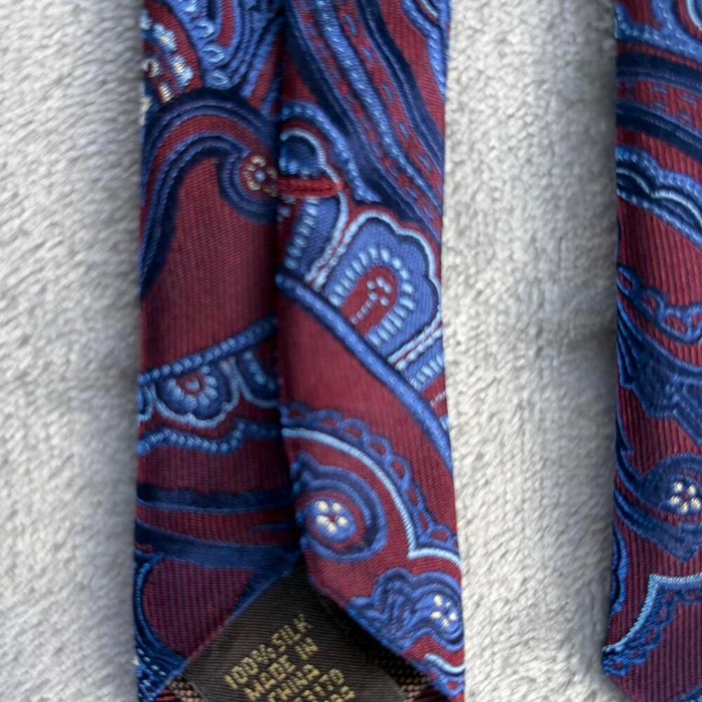 Tasso Elba 100%  Silk Paisley Tie - Picture 4 of 5
